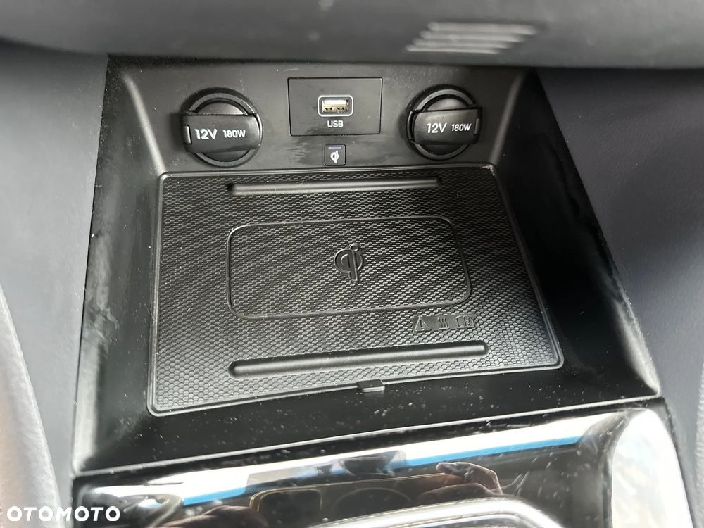 Hyundai IONIQ Hybrid Premium - 22