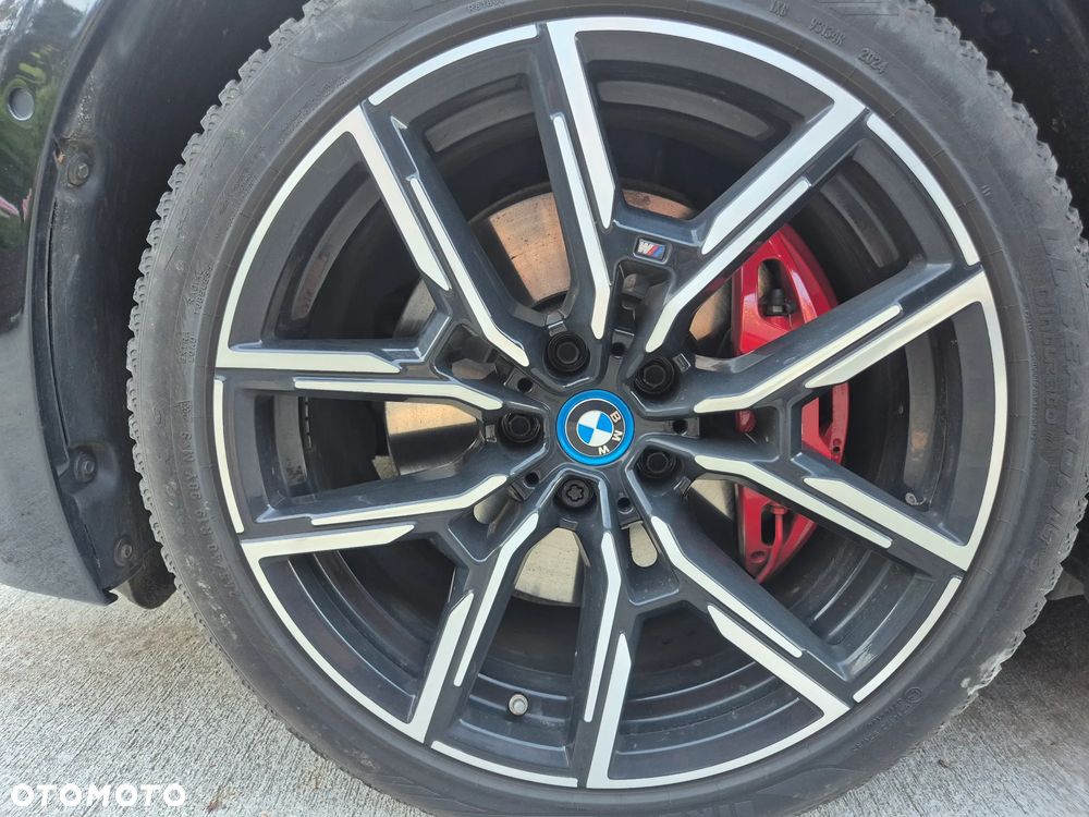 BMW i4 70.3kWh eDrive 35 M Sport Edition - 9
