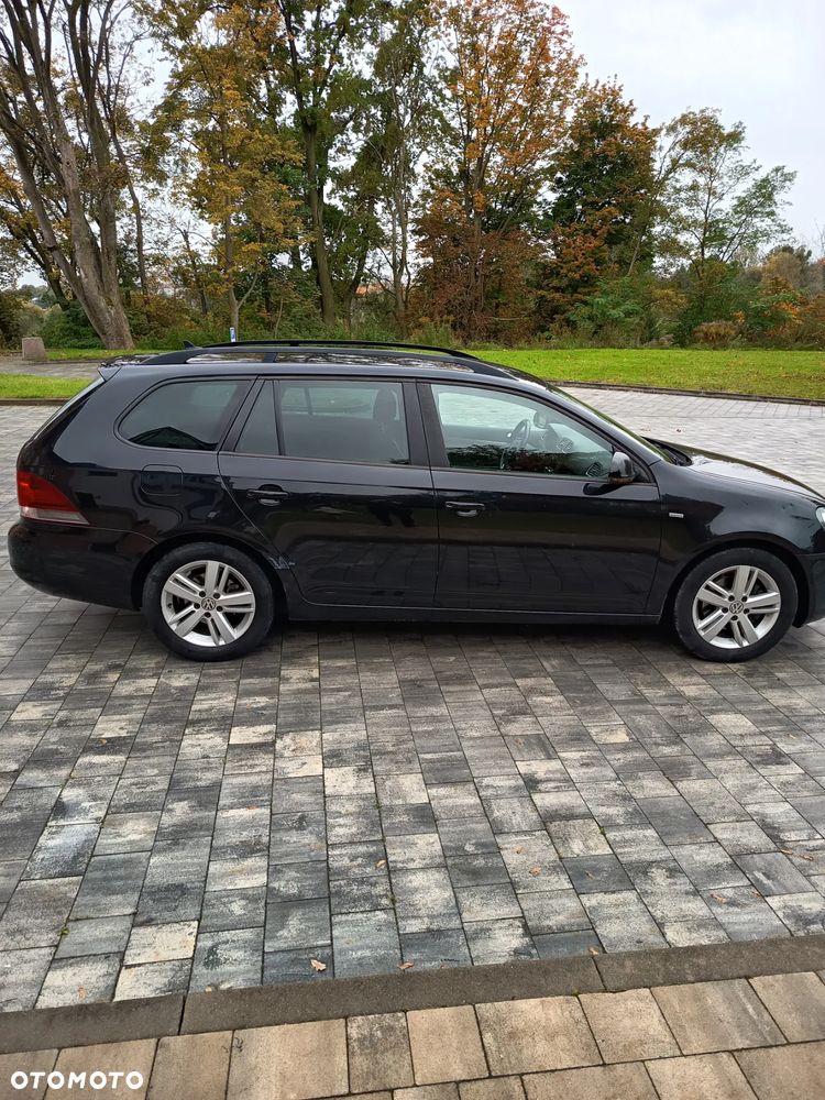 Volkswagen Golf ver-variant-1-6-tdi-dpf-bluemotion-technology-match - 4