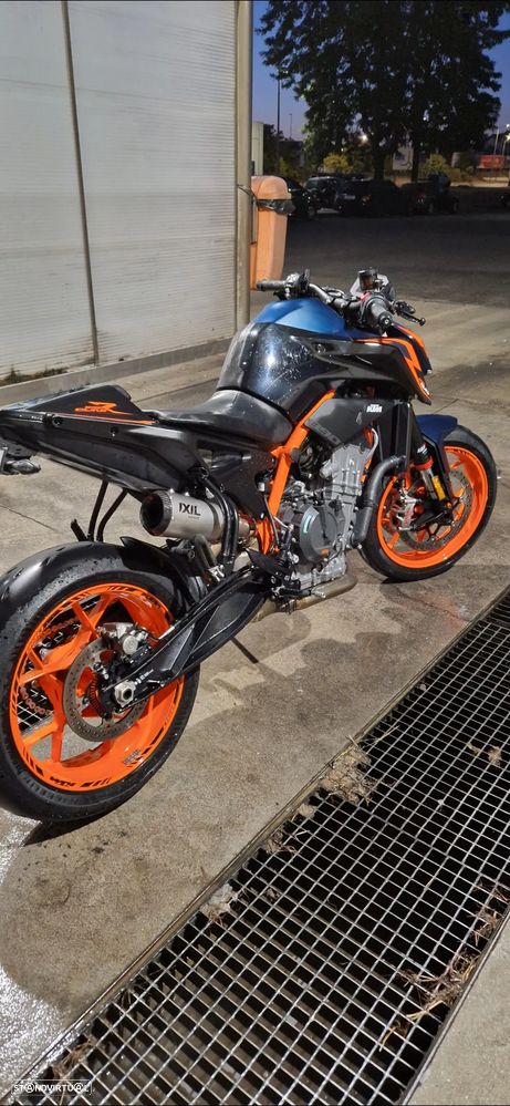 KTM Duke R - 2