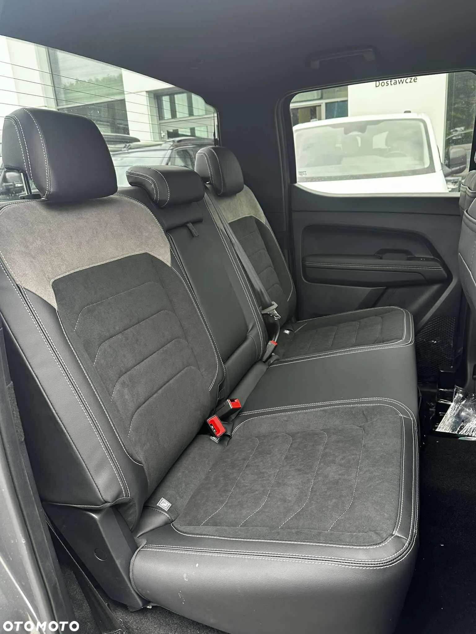 Volkswagen Amarok - 17