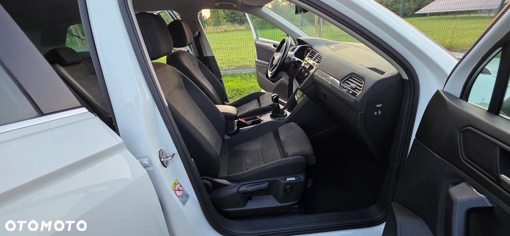 Volkswagen Tiguan 1.5 TSI ACT OPF Comfortline - 23