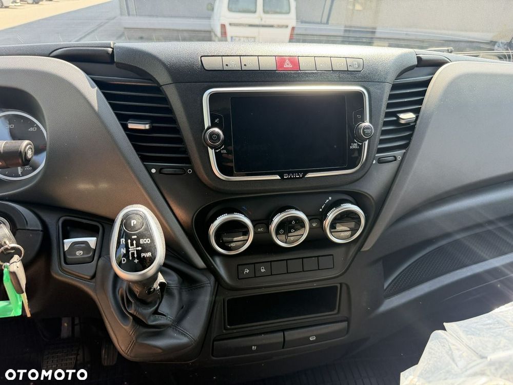 Iveco Daily 35S18A8H V - 11
