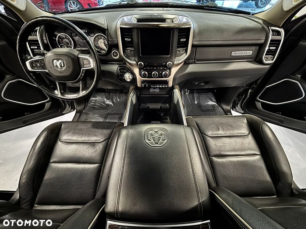 Dodge RAM 5.7 4x4 - 24
