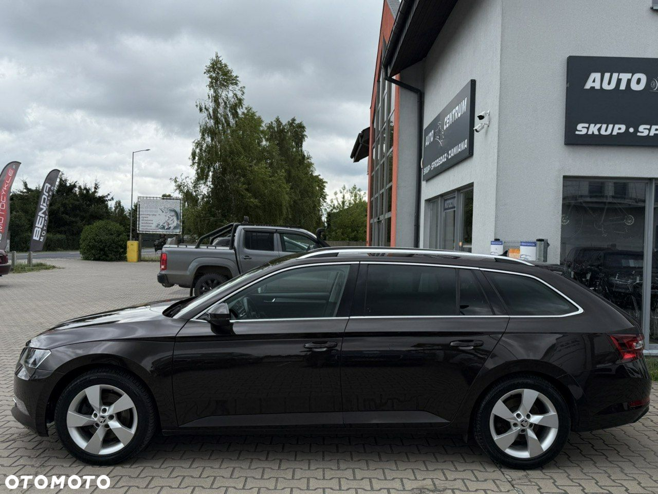Skoda Superb Combi 1.4 TSI ACT DSG Style - 10