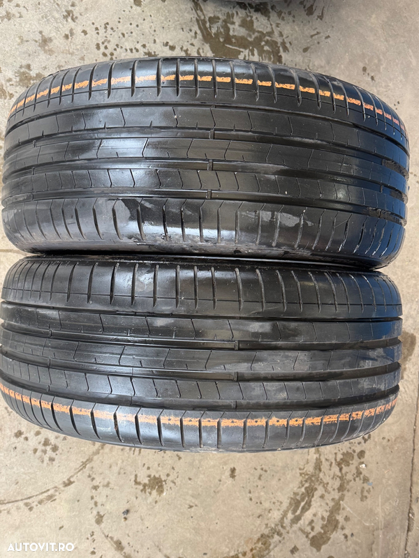 Vând 2 anvelope 245/40/19 Pirelli de vară ca noi