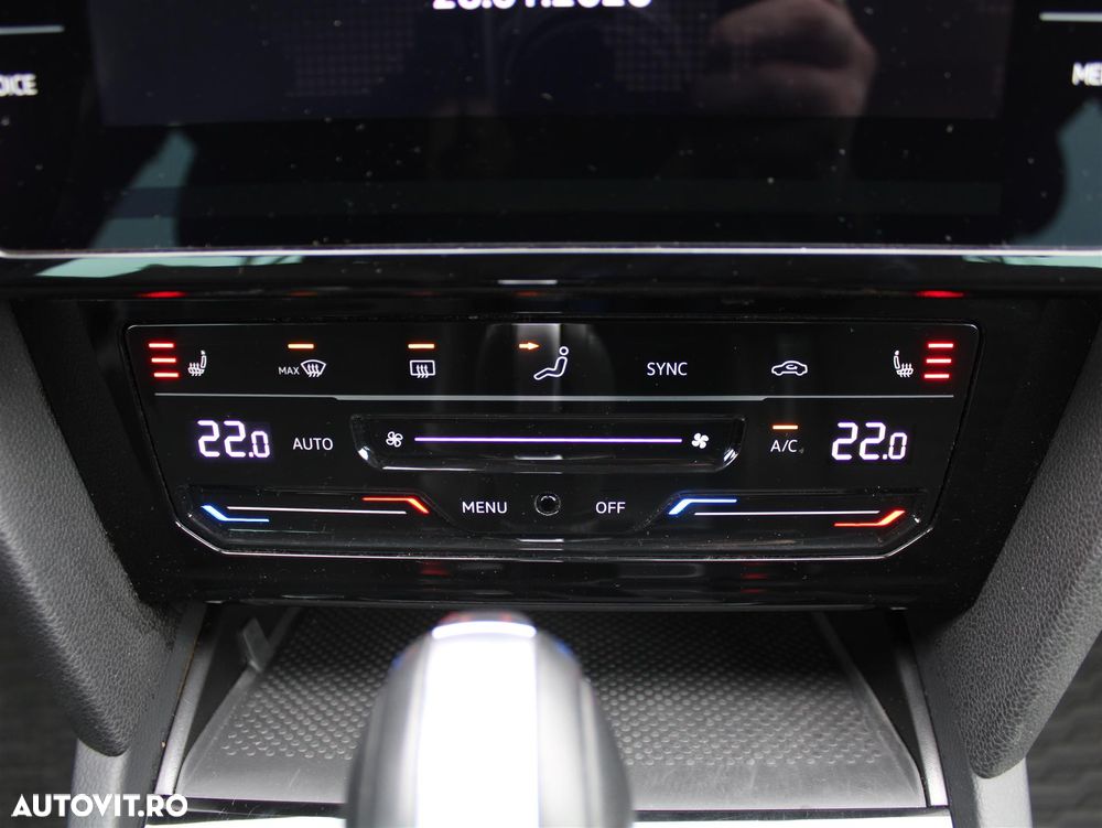 Volkswagen Passat 2.0 TDI 4Mot DSG Highline - 19