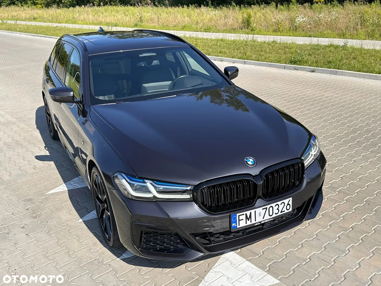 BMW Seria 5 520d xDrive Touring M Sport Edition - 5