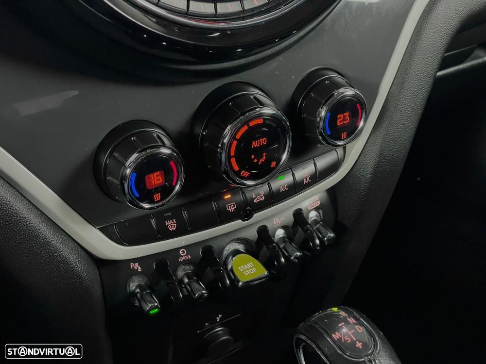 MINI Countryman Cooper SE ALL4 Auto - 25