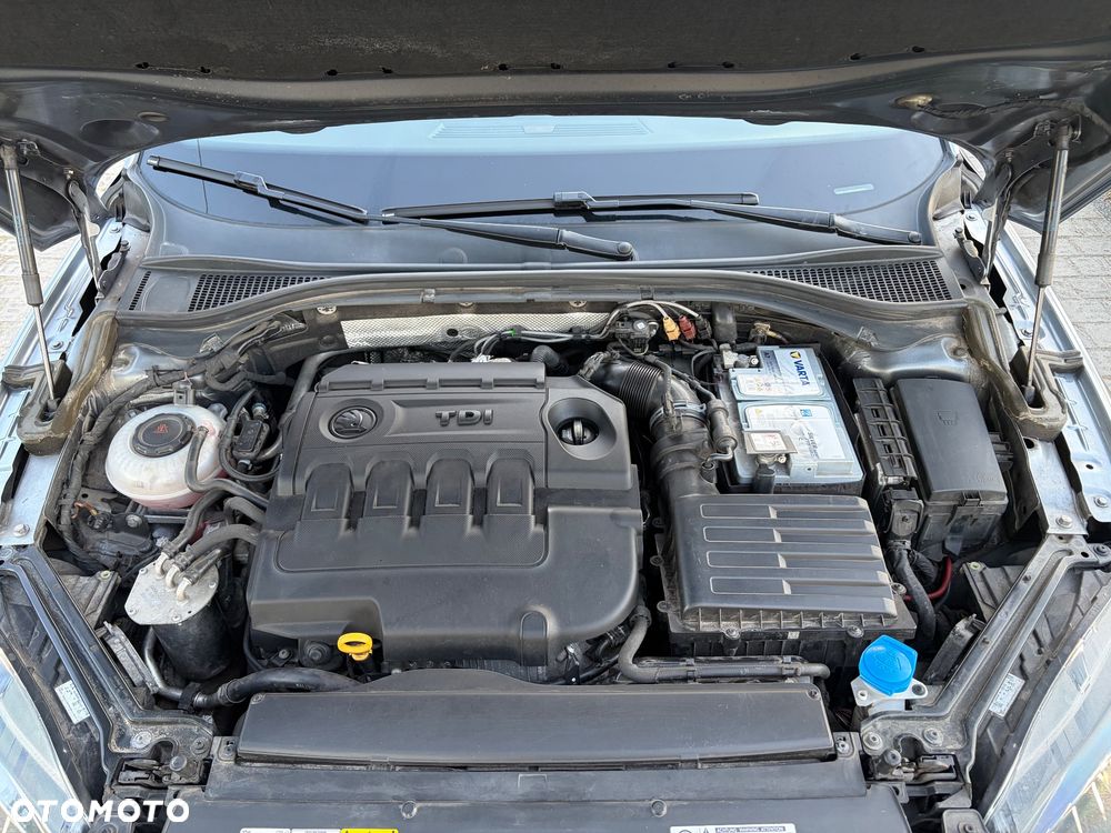 Skoda Superb 2.0 TDI 4x4 DSG L&K - 38