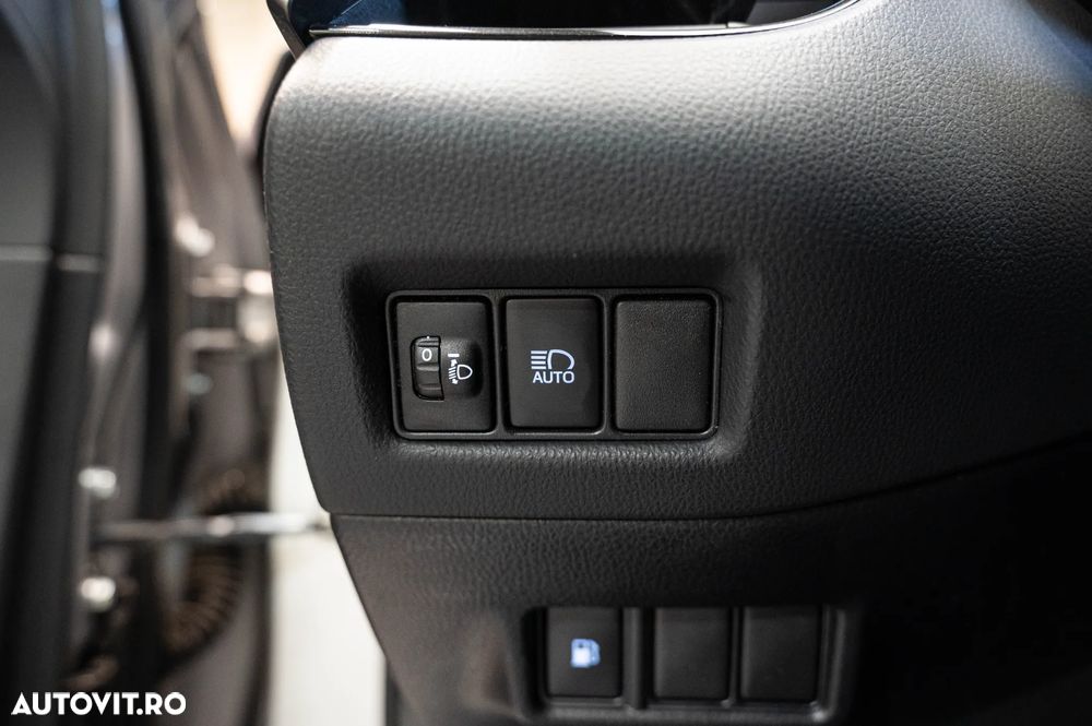 Toyota C-HR 1.8 HSD 4x2 CVT C-lassy - 28