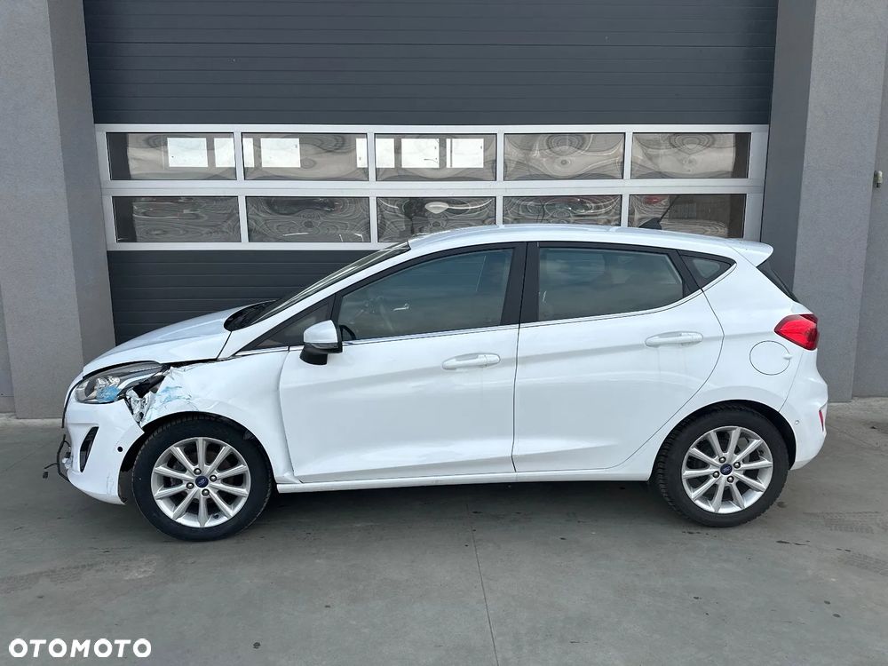 Ford Fiesta 1.5 TDCi S&S TITANIUM - 2