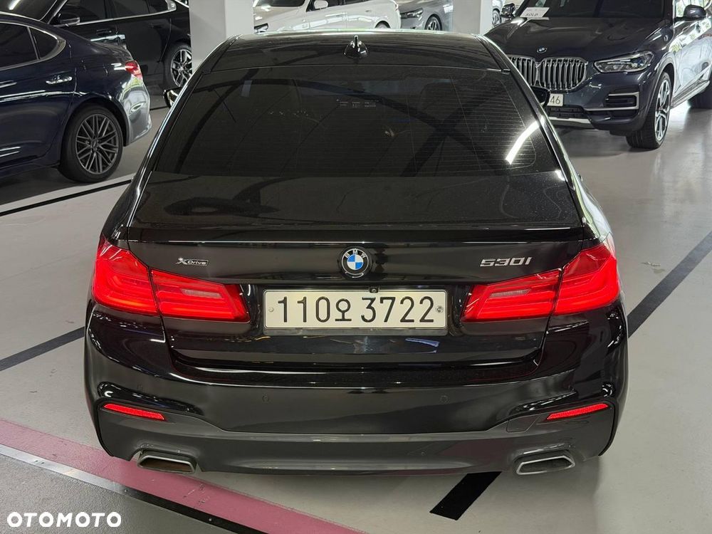 BMW Seria 5 530i Sport Line - 10