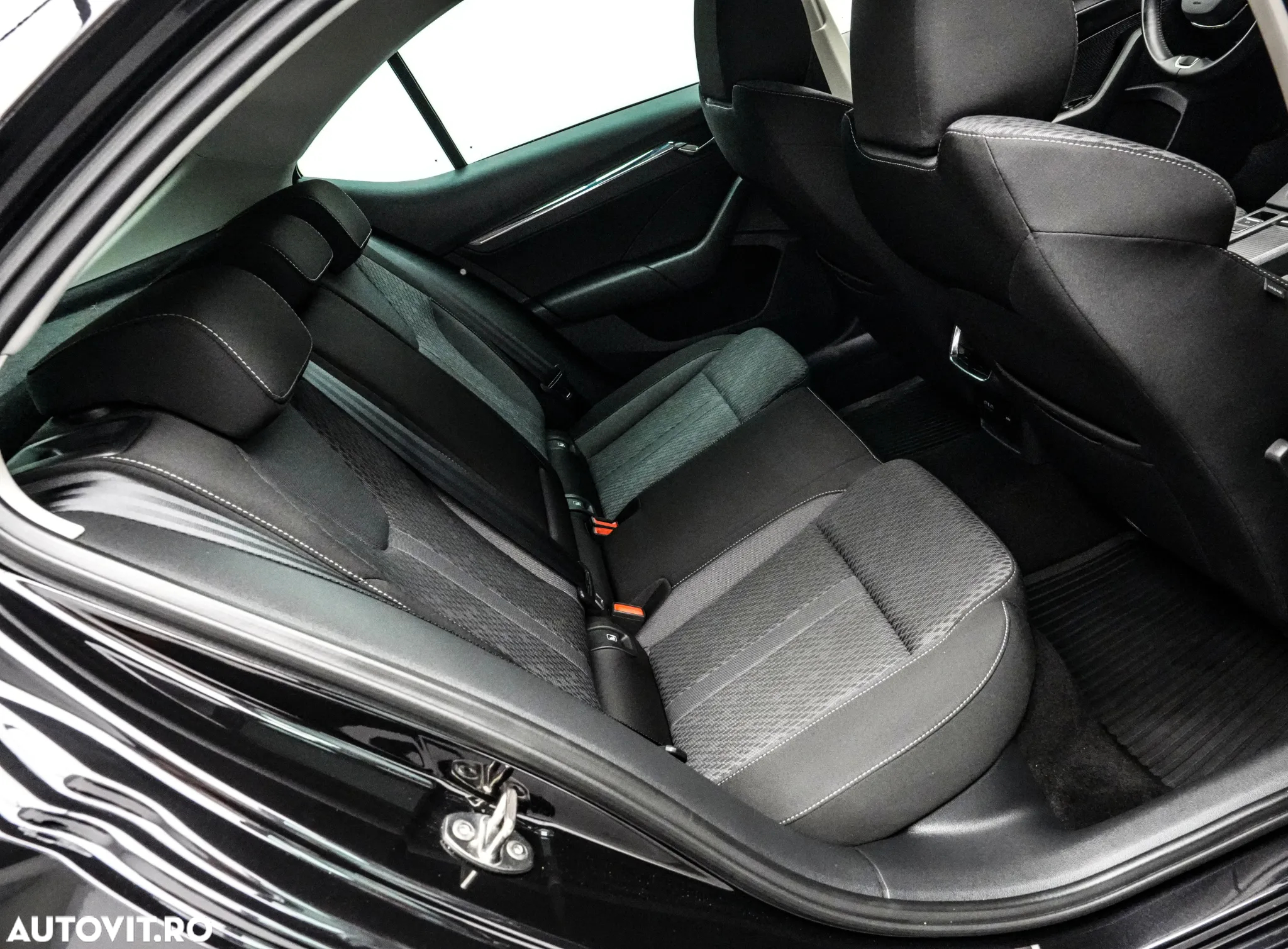 Skoda Octavia 1.0 TSI DSG Mild Hybrid Style - 16
