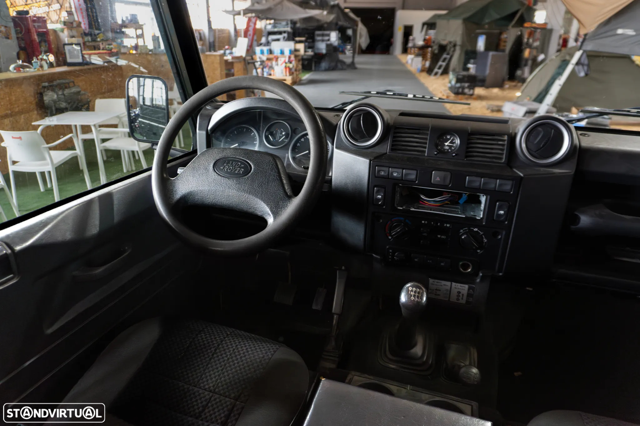 Land Rover Defender 130 CC 2.4 CRD E - 10