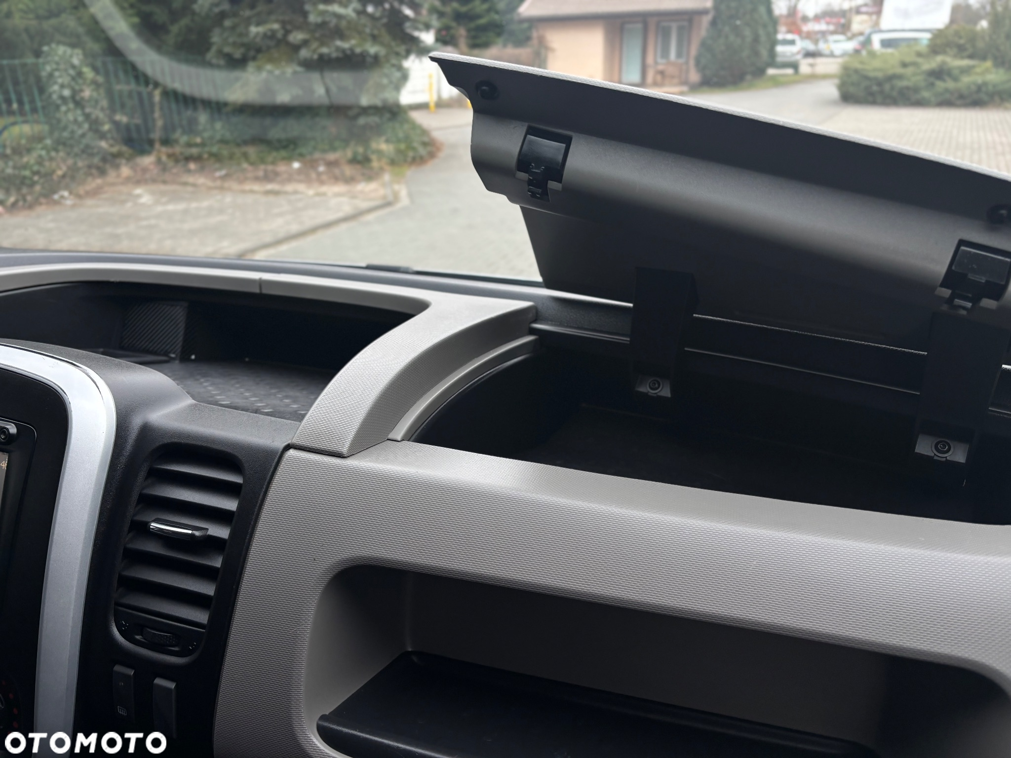 Renault TRAFIC LONG - 40