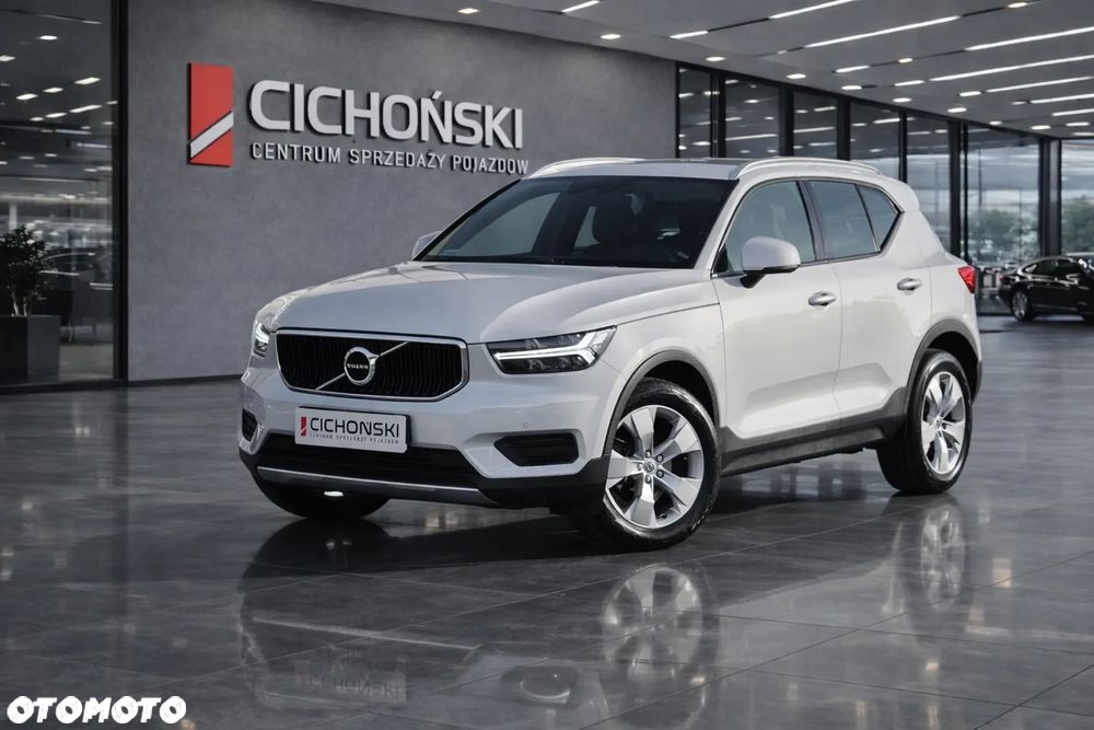 Volvo XC 40 T3 Momentum Pro - 1