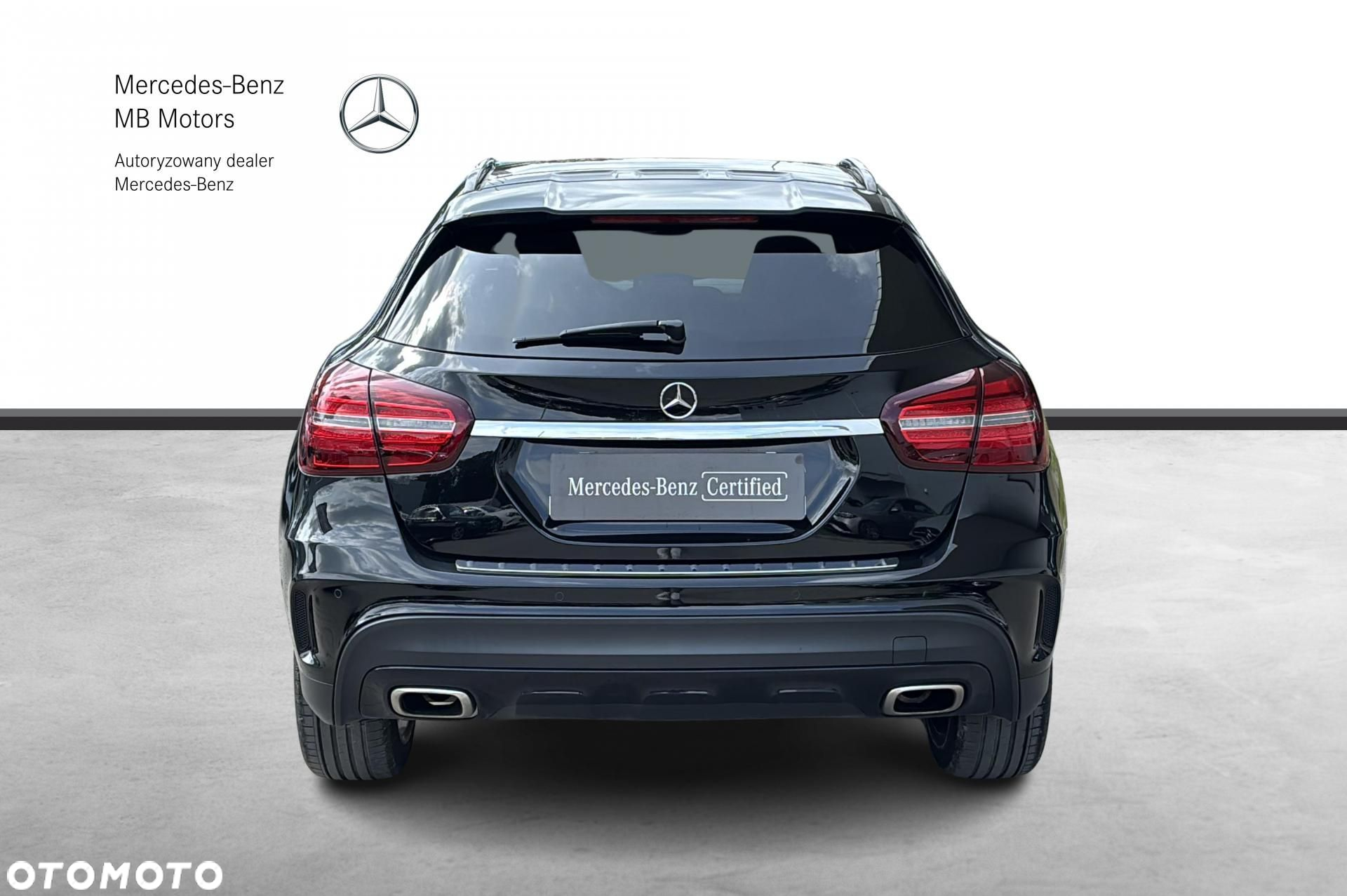 Mercedes-Benz GLA - 4