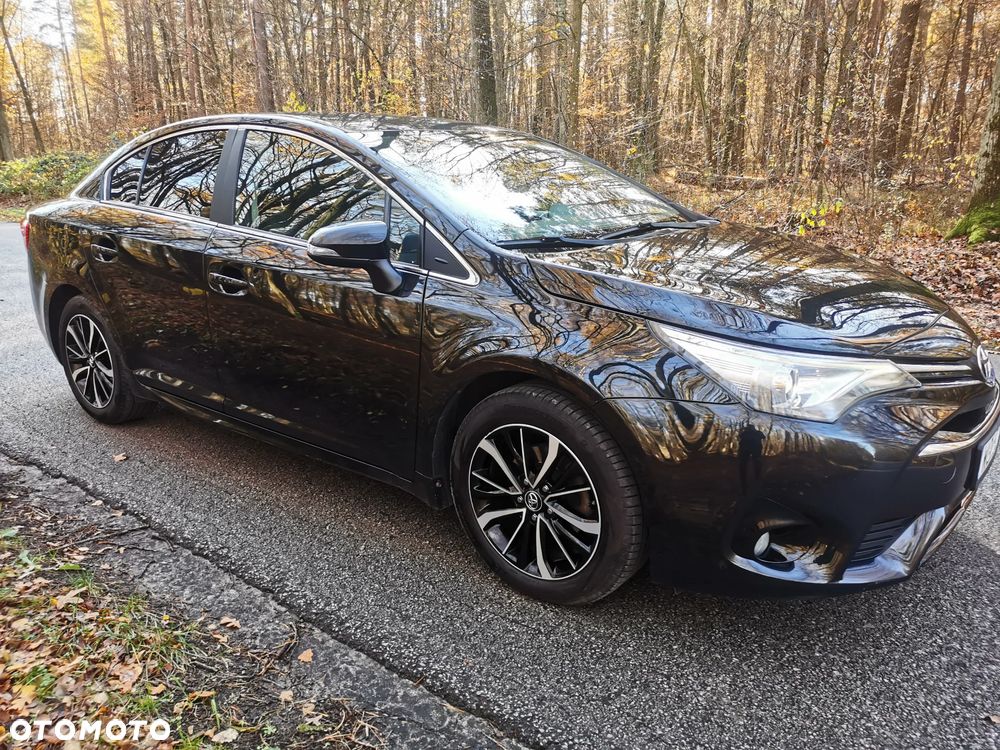 Toyota Avensis 1.8 Premium - 5