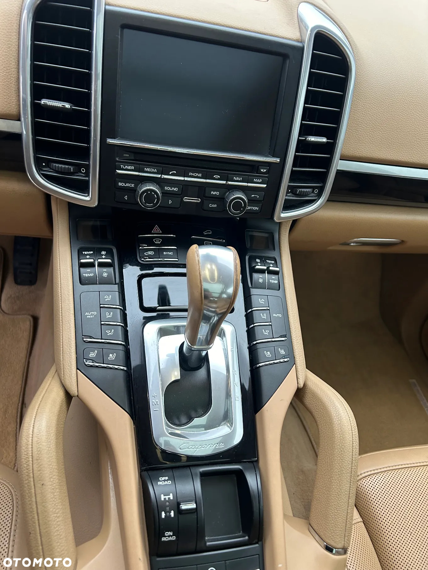 Porsche Cayenne Standard - 18