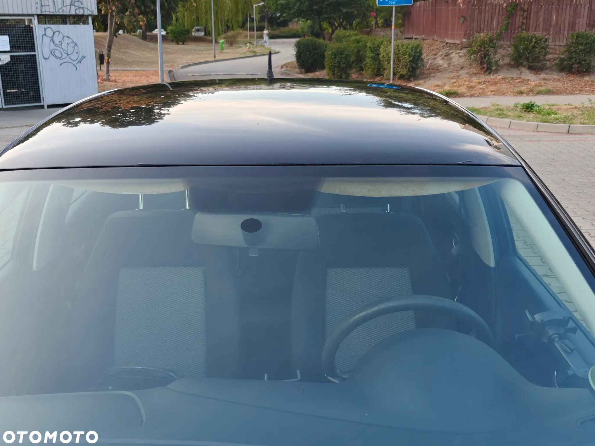 Volkswagen Polo 1.4 16V Trendline - 9