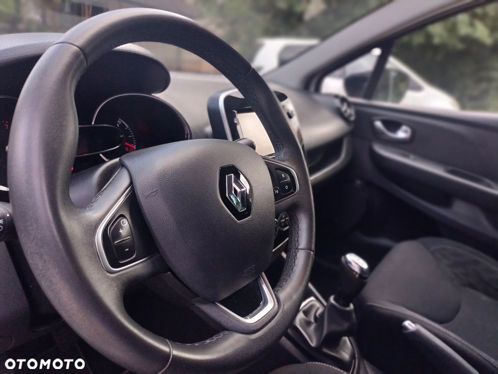 Renault Clio 1.2 16V Limited - 19