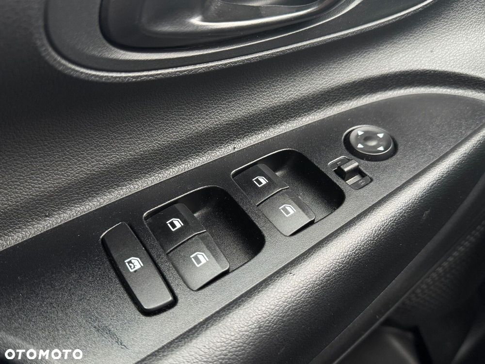 Hyundai i20 1.2 Pure - 10