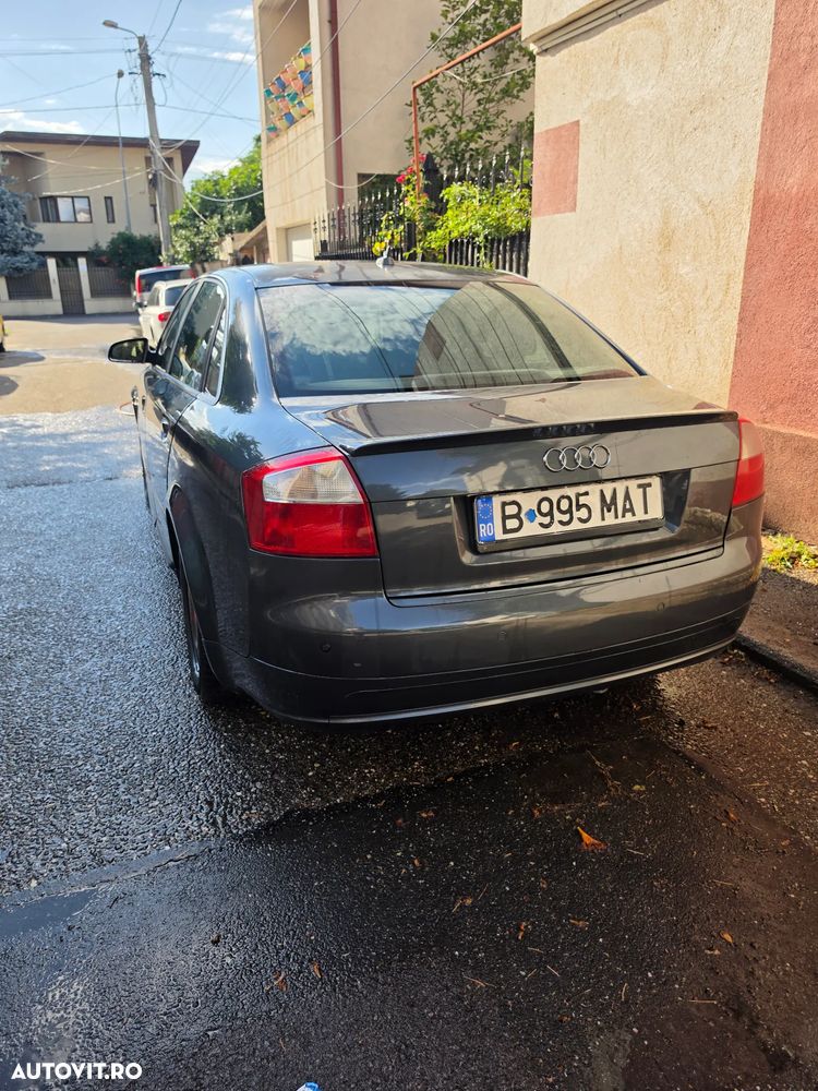 Audi A4 Limuzina - 2