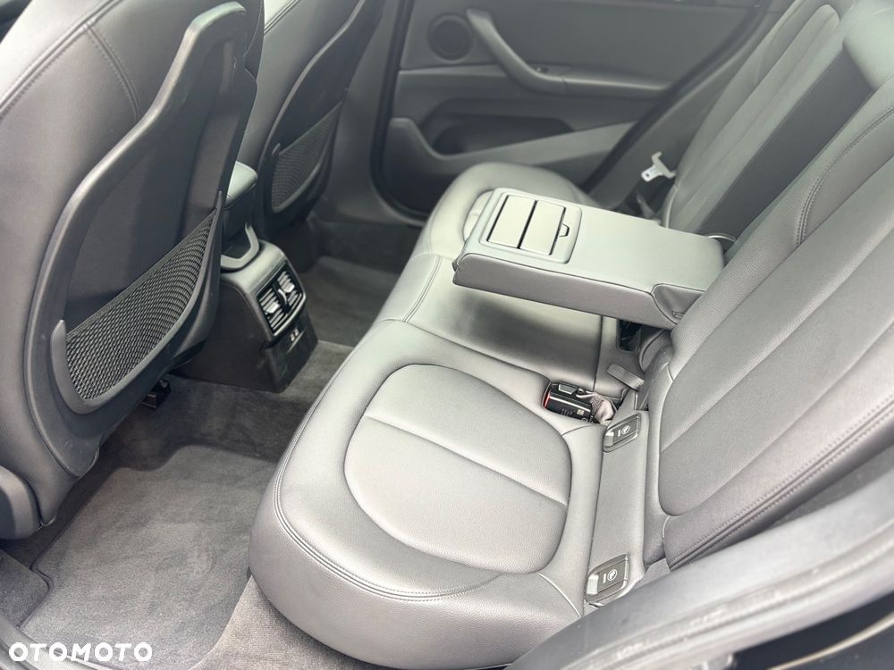 BMW X1 - 15