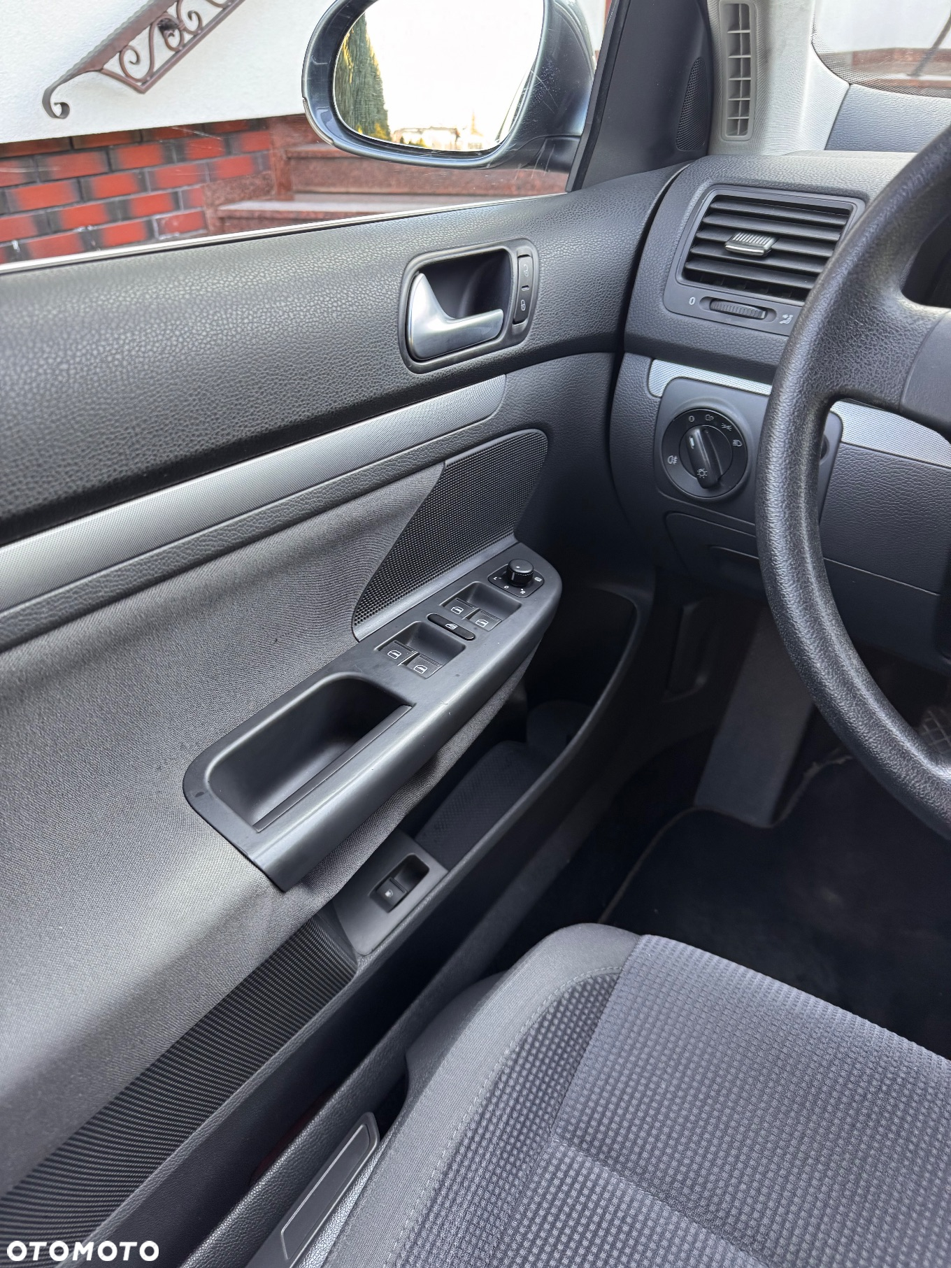 Volkswagen Jetta 1.6 FSI Trendline - 16
