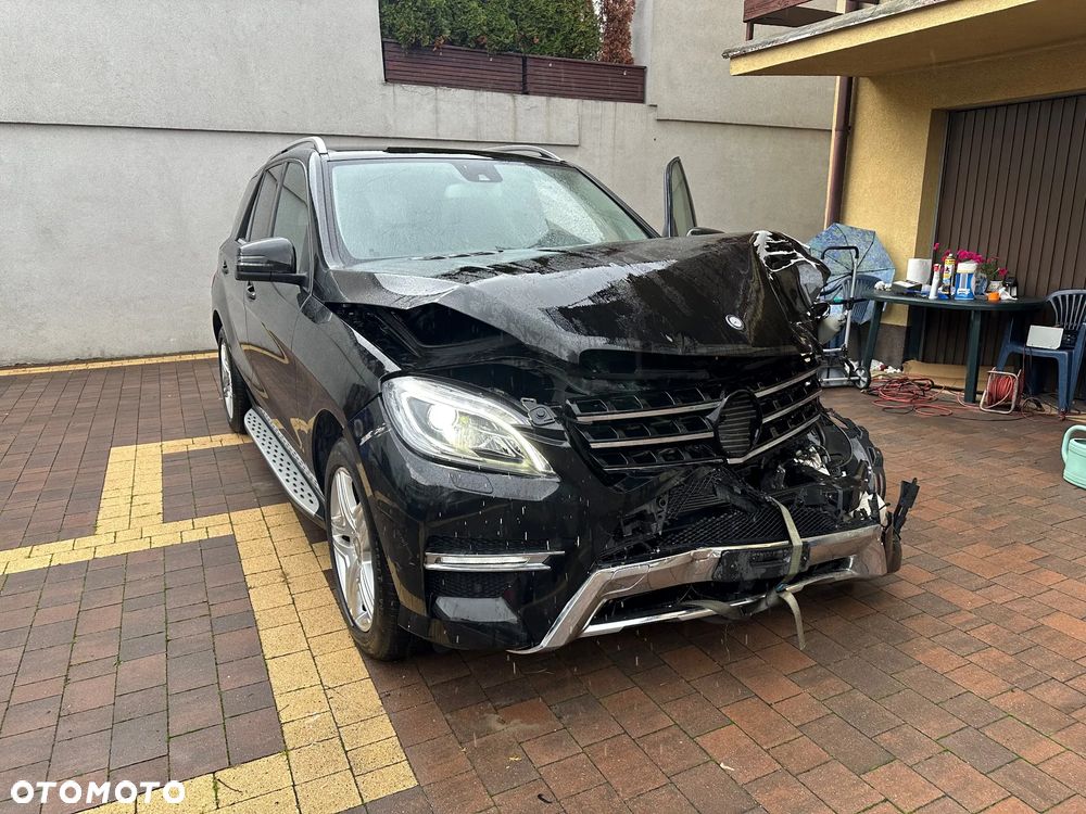 Mercedes-Benz ML 350 BlueTEC 4MATIC 7G-TRONIC - 26