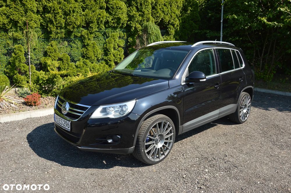 Volkswagen Tiguan - 12