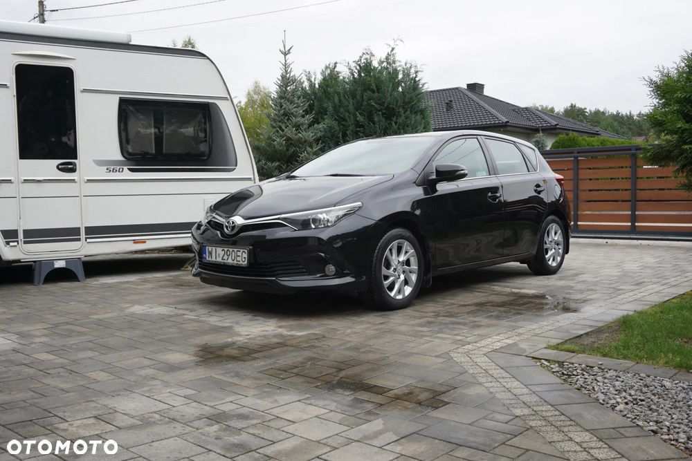 Toyota Auris 1.6 Prestige - 9