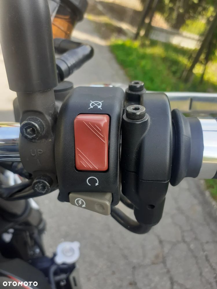 Kawasaki Z 900 RS - 5