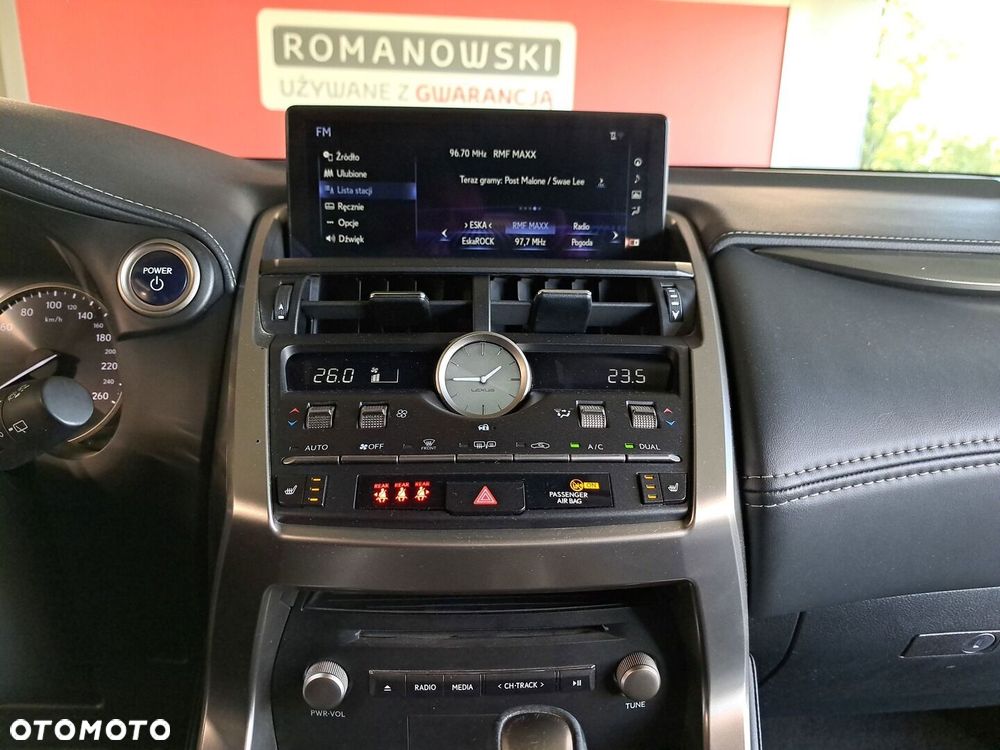 Lexus NX 300h F Impression AWD - 21