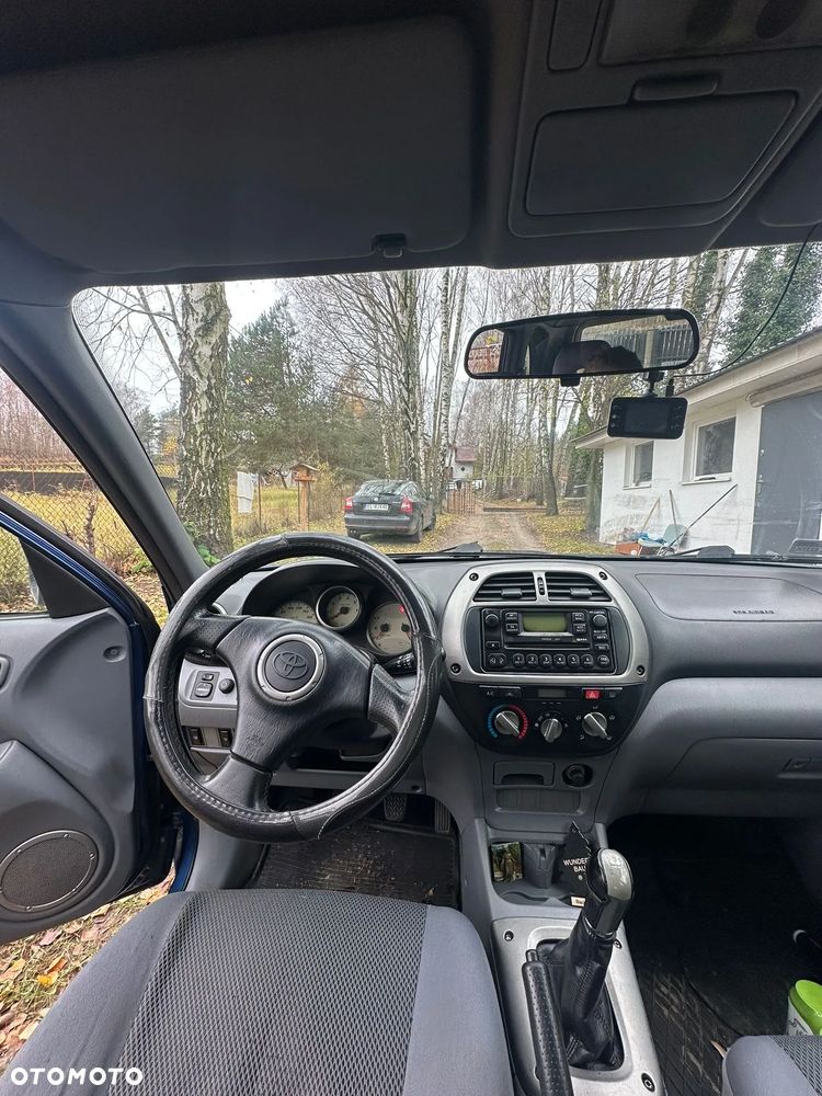 Toyota RAV4 D-4D 4x4 - 7