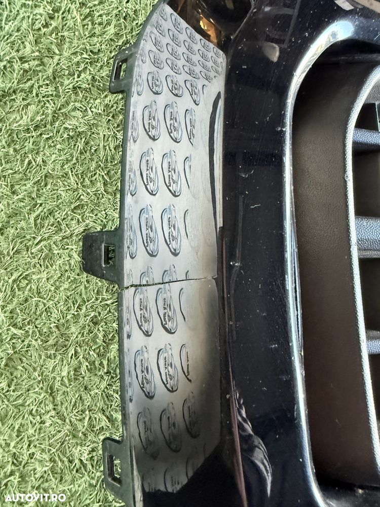 Grila laterala bara fata vw Volkwagen Touareg 3 r-line - 4