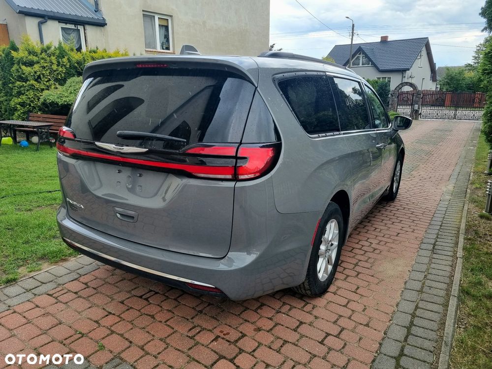 Chrysler Pacifica - 13