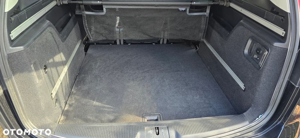 Volkswagen Sharan 2.0 TDI BlueMotion Technology Highline - 25