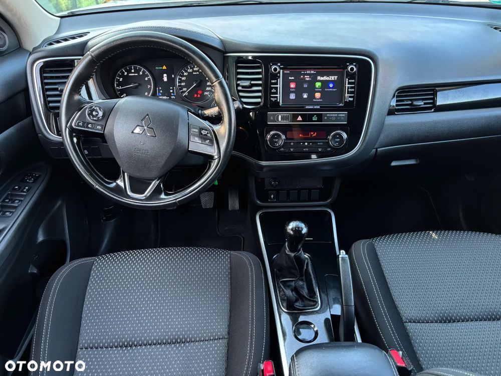 Mitsubishi Outlander 2.0 2WD Diamant - 19