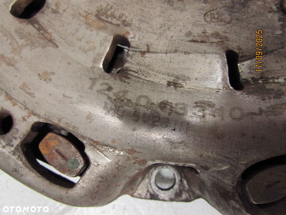 VW CRAFTER 2.5 TDI 09-11 SPRZEGLO KOLO DWUMASOWE TARCZA 9 mm DOCISK - 13