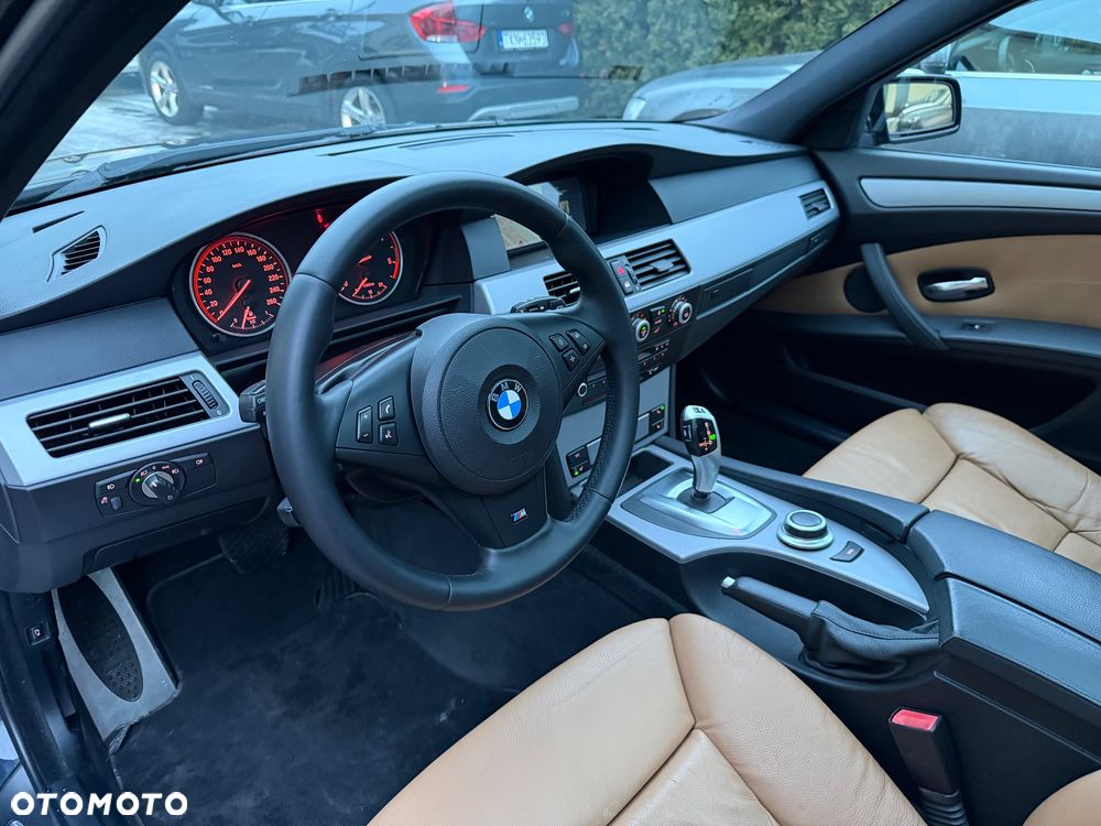 BMW Seria 5 530d Edition Sport - 24