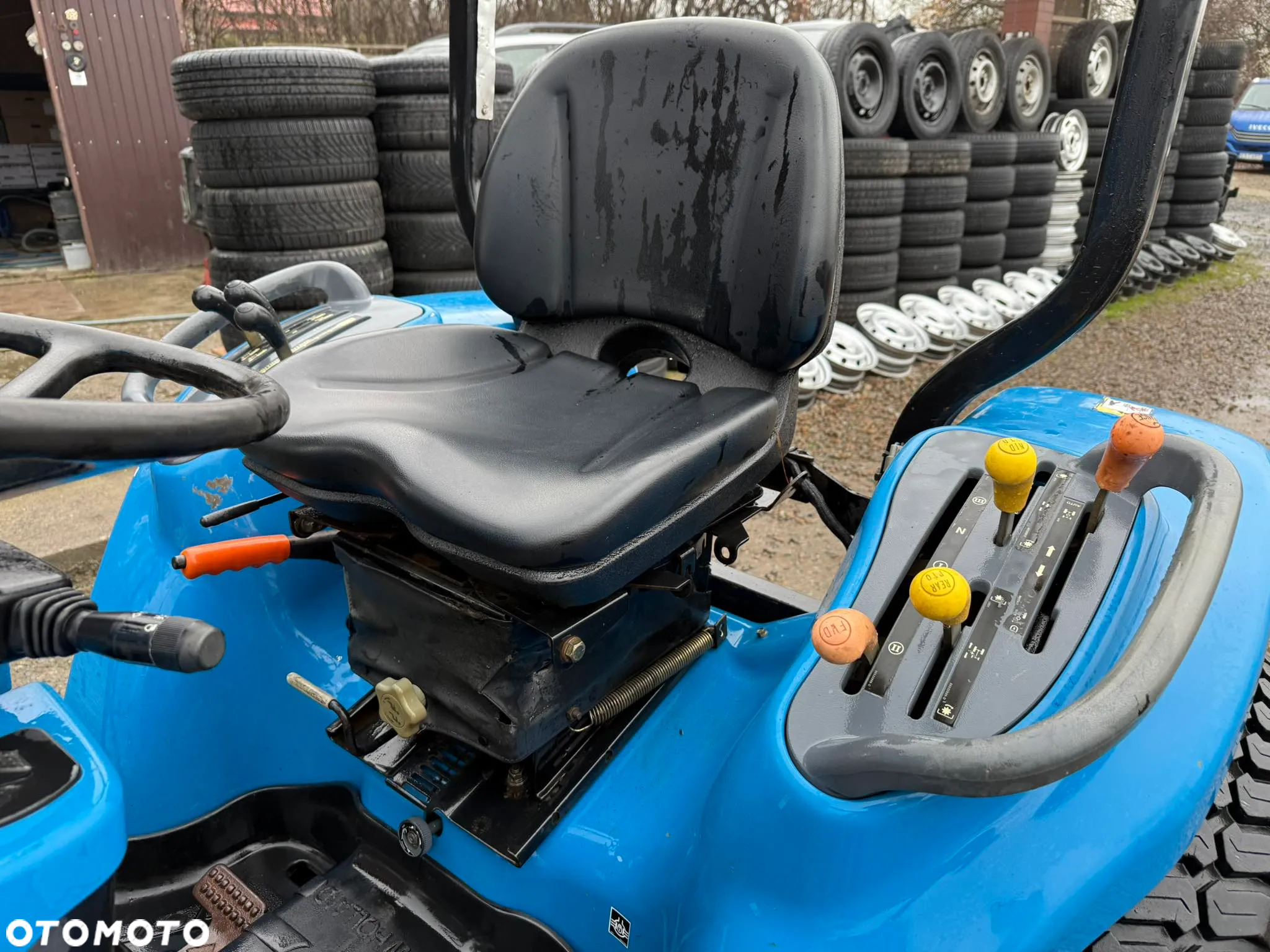 New Holland TC - 7