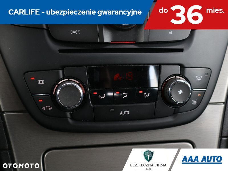 Opel Insignia - 19