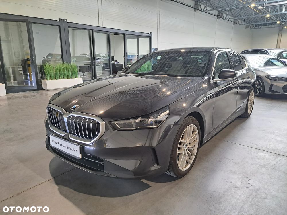 BMW Seria 5 520d xDrive mHEV - 2