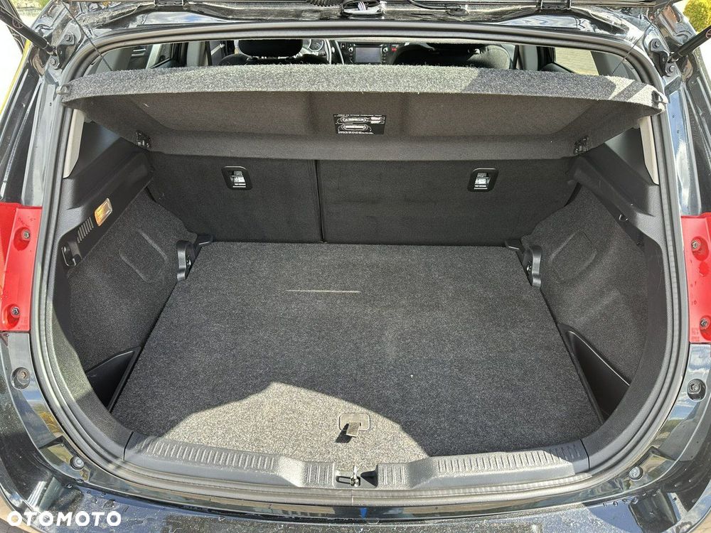 Toyota Auris - 29