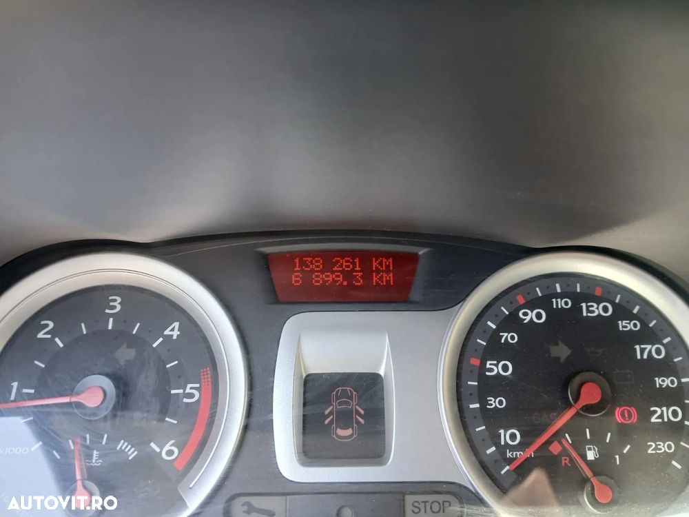 Renault Clio - 7