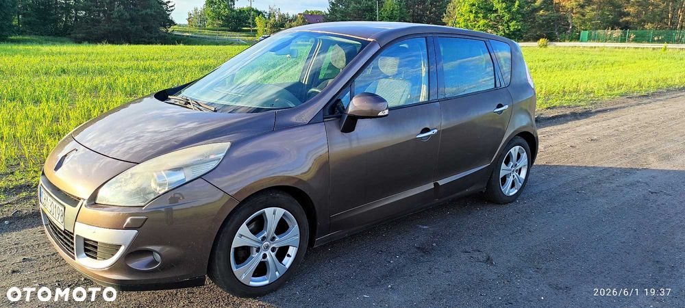 Renault Scenic - 1