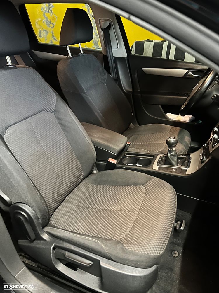 VW Passat Variant 2.0 TDi 4Motion BlueMotion Technol Comfortline - 7
