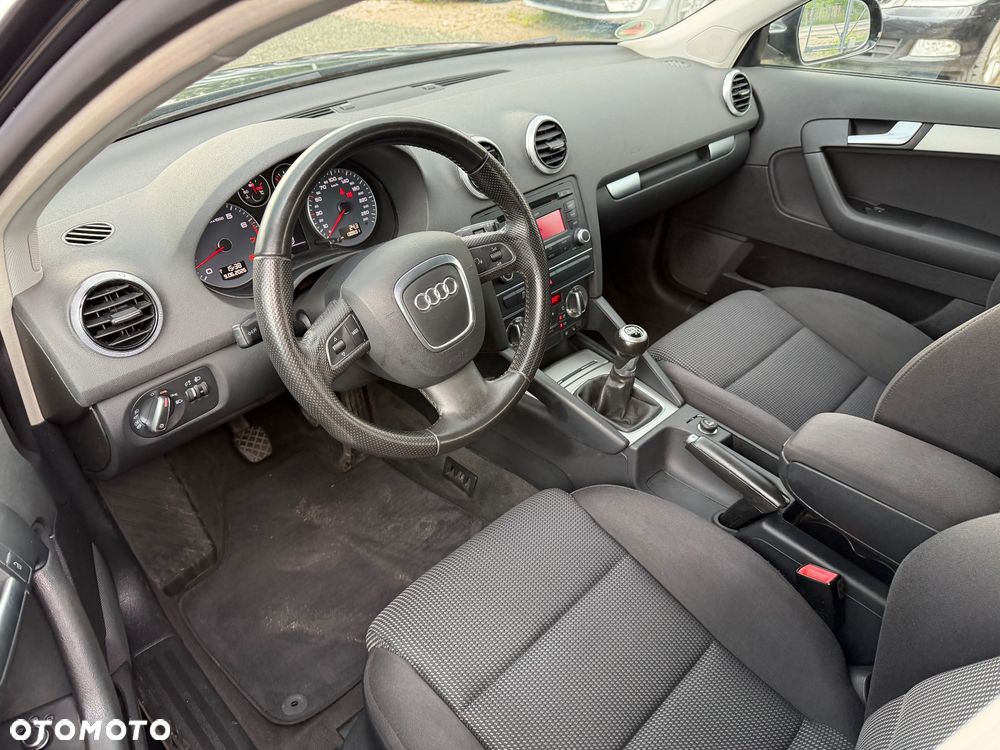 Audi A3 Sportback 1.6 Ambition - 36